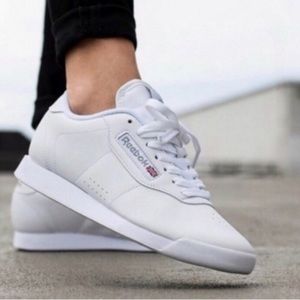 Reebok princess training leather women white sneakers Size 11.5